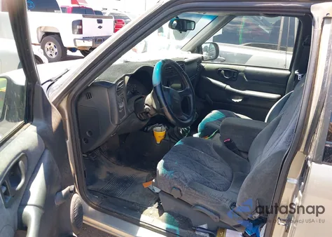 2002 GMC Sonoma Sls из США, поврежденный, VIN 1GTCS195128110619